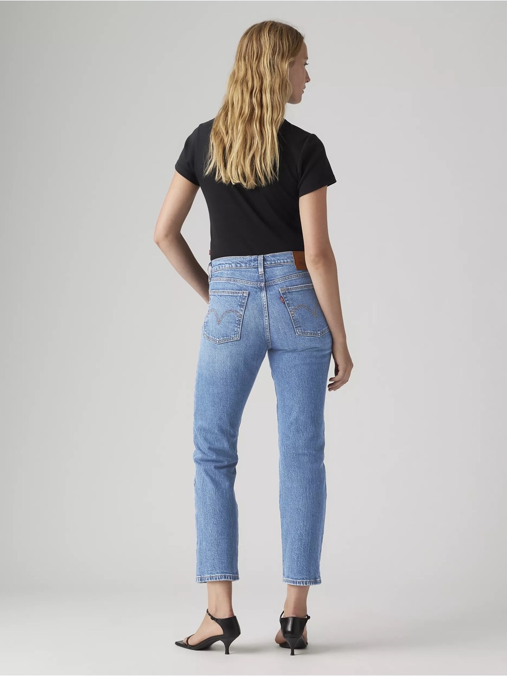 Levi’s Premium Wedgie Straight Ankle Jeans – Christina Light Wash | W26 L28